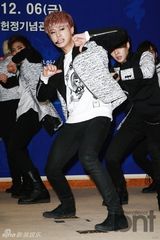 组图：朴基雄M.pire等出席韩流大奖颁奖典礼