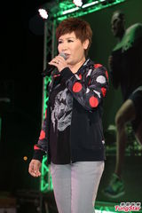 组图：桂纶镁凤小岳出席活动相约夜跑