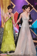 组图：胡定欣凭《拳王》获得最佳女配角奖