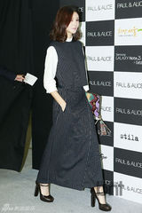 组图：孔孝真CL等助阵时装周 李秀赫亮相T台