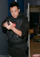 组图：《神枪狙击》将拍 周海媚徐子珊变情敌