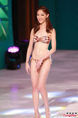 组图：港姐陈凯琳夺冠 蔡思贝刘佩玥分获亚季军