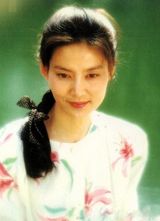 组图：58岁潘虹罕见绝美青涩照曝光