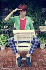 组图：后弦贺岁写真曝光  萌系型男潮范儿十足