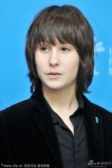 组图：《狂妈上路》记者会 常青树凯瑟琳亮相