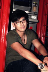 组图：于晓光拍取款机大片