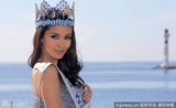 组图：世界小姐冠军海港拍写真 助阵戛纳电视节