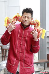 组图：郭富城受伤不再凌空跳舞 母亲放弃催婚