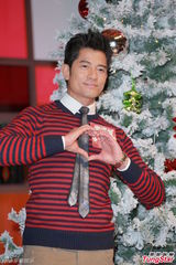 组图：郭富城拒提旧爱熊黛林 寄情工作