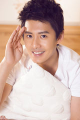 组图：张天其生活写真 散发慵懒随性气息