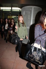 组图：日本女星组团抵港 苍井空吉泽明步等谢票