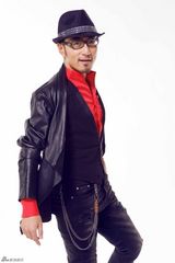 组图：李静携静家族最强阵容摇滚时尚style贺岁