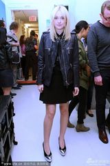 组图：斯嘉丽查斯坦同台争艳 库妮丝显憔悴