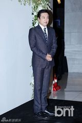 组图：韩星韩载锡大婚 张东健李敏镐等捧场