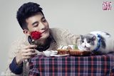 组图：孙艺洲牵手猫咪情人 演绎喵星版宠物情缘