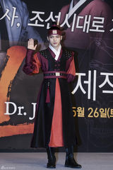 高清组图：韩版《仁医》发布会 宋承宪等主演出席