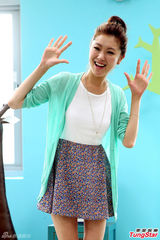 组图：炎亚纶为郭雪芙做心肺复苏 遭粉丝威胁