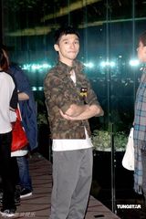 高清图：陈小春郑伊健再联手 合作仍然默契