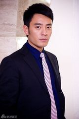 高清图：李光洁引领时尚 《杜拉拉》打造硬朗形象