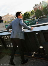 组图：李晨写真漫步街头 展男性沉稳风度