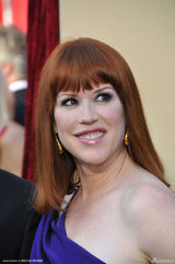 高清组图：奥斯卡红毯 莫利林沃德手镯似棒棒糖 