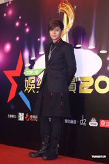 组图：柯震东萧亚轩同场不同台 蔡依林恐吓媒体