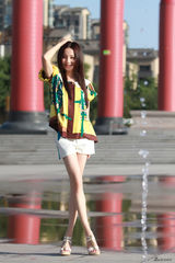 组图：陶红微博晒写真秀修长美腿