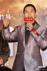 幻灯：成龙携《大兵小将》柏林归来 首映过后拍新片 