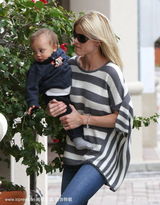 幻灯图集：伍兹康复中心治疗 “虎嫂”首度探望