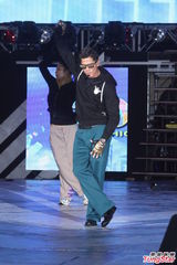 组图：郭富城赴台湾参加跨年演出 近期不结婚