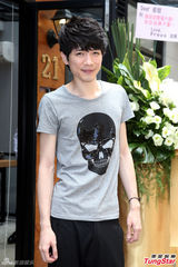 组图：艺人No Name自办工作室获顾又铭站台