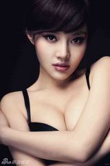 组图：徐冬冬拍黑色蕾丝内衣写真秀性感唯美