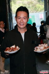 组图：《神枪狙击》将拍 周海媚徐子珊变情敌