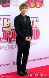 组图：《我结》世界版发布 泽演洪基携妻亮相