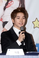 高清组图：韩组合MBLAQ携仨宝宝亮相真人秀节目宣传