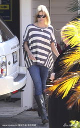 幻灯图集：伍兹康复中心治疗 “虎嫂”首度探望