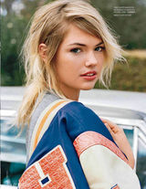 组图：甜姐超模凯特-阿普顿熊猫帽憨笑动人