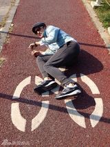 组图：众星欢乐拜大年 森碟可爱林依晨异国祝福