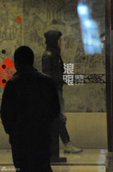 独家：郭富城亮相北京吃火锅 衣着休闲低调