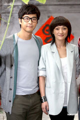 组图：周迅将拍新片 笑言当老板没什么不同