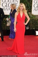 组图：《国土安全》克莱尔-丹妮丝红裙惹眼