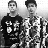 组图：韦唯仨混血儿子帅照曝光 大儿子北大学霸