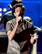 组图：Fun乐队获格莱美综合类年度最佳歌曲奖