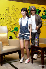 高清组图：周星驰徐娇宣传《长江7号爱地球》