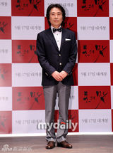 组图：金强宇等出席新片《钱的味道》发布会