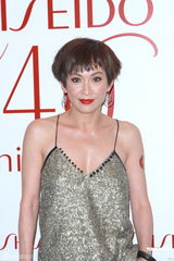 组图：梁汉文夫妇秀恩爱 不信许志安郑秀文将婚