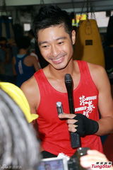 组图：陈蕊蕊杨焉王完尧积极备战拳赛