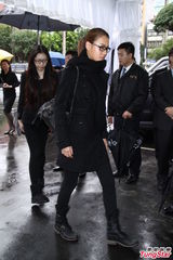 高清组图：林志玲贾永婕痛悼已故好友黄淑琦