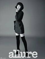 高清图：韩星申世京黑白短发写真释放多重魅力