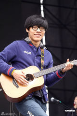 组图：简单生活节台北开唱 张震岳陈绮贞等轮番上阵